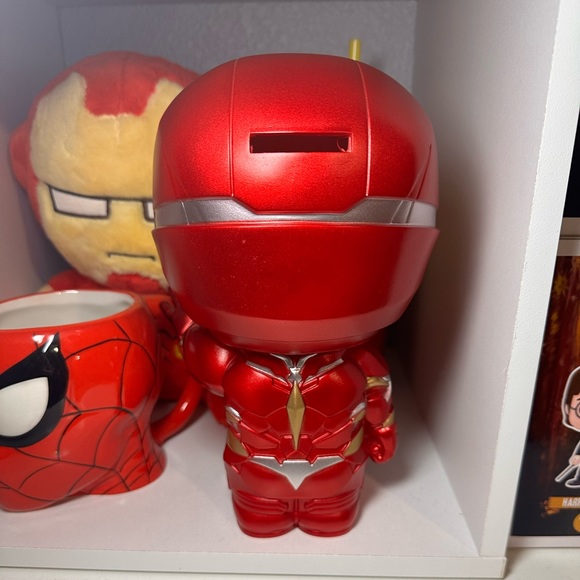 MARVEL IRON MAN PIGGY BANK ❤️💛 - Picture 3 of 3